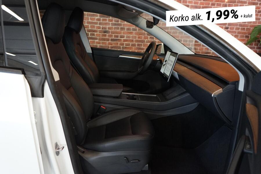 Tesla Model Y vaihtoauto