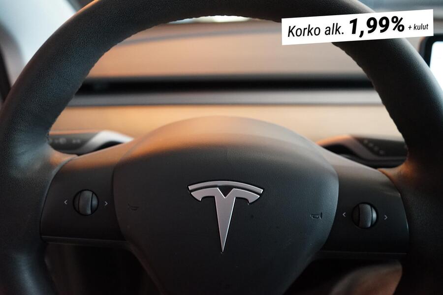 Tesla Model Y vaihtoauto