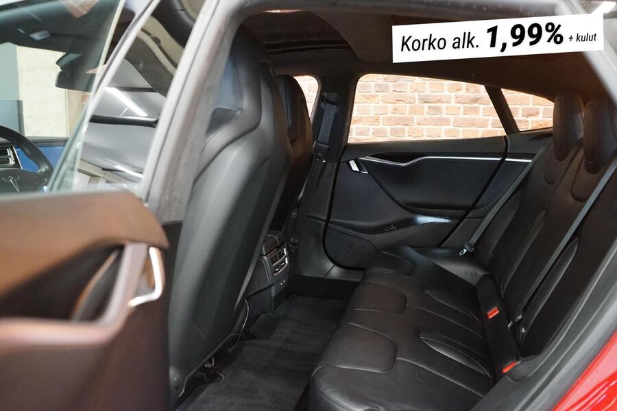 Tesla Model S vaihtoauto