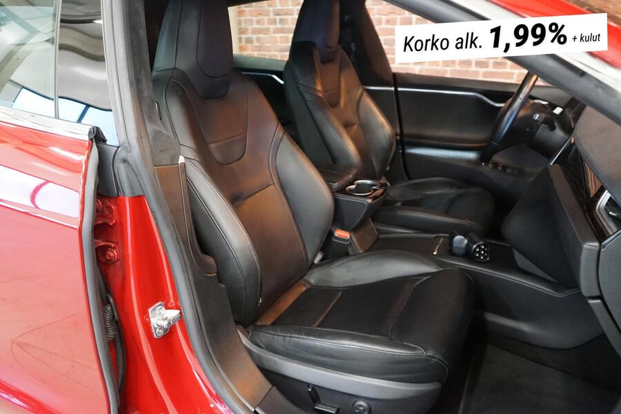 Tesla Model S vaihtoauto