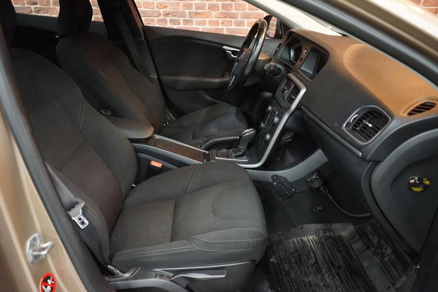 Volvo V40 vaihtoauto