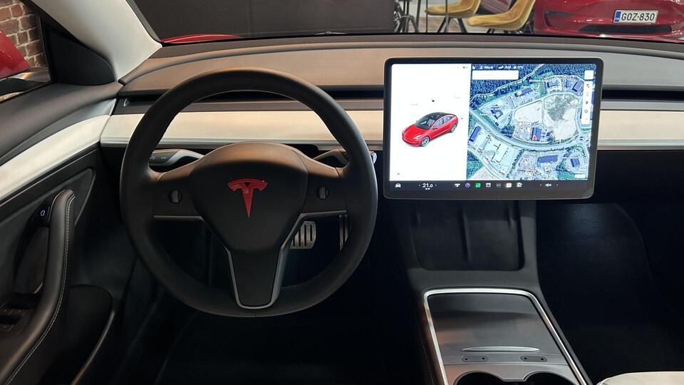 Tesla Model 3 vaihtoauto