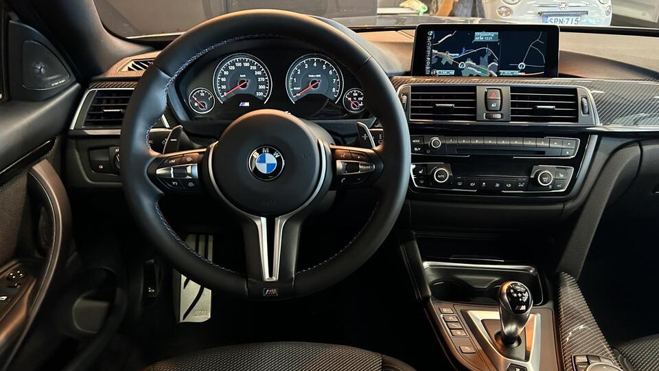 BMW M4 vaihtoauto