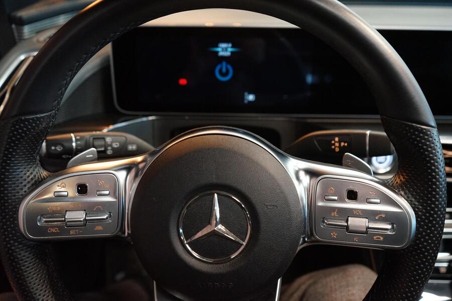 Mercedes-Benz EQC vaihtoauto