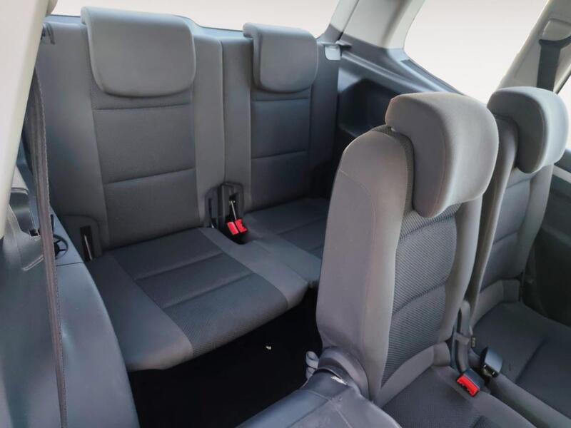 Volkswagen Touran vaihtoauto