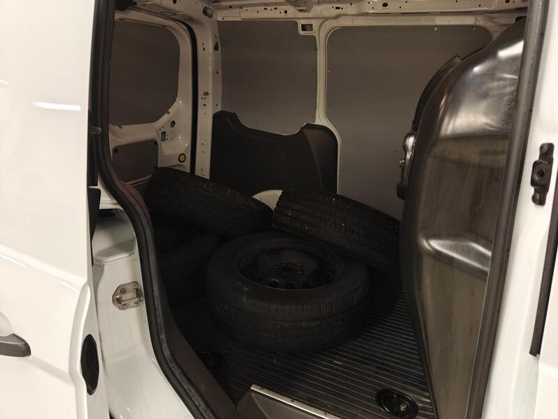 Ford Transit Connect vaihtoauto