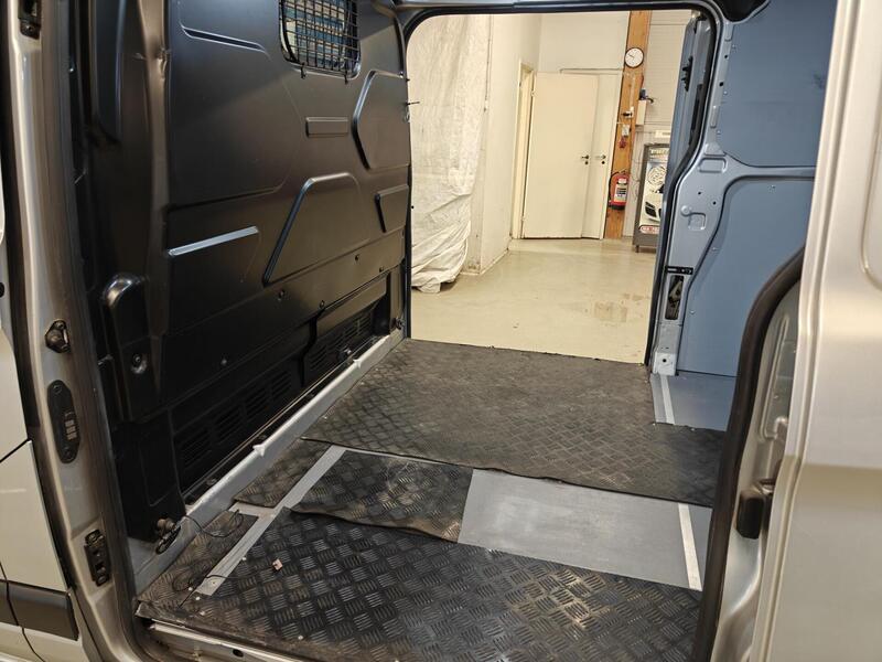 Ford Transit Custom vaihtoauto