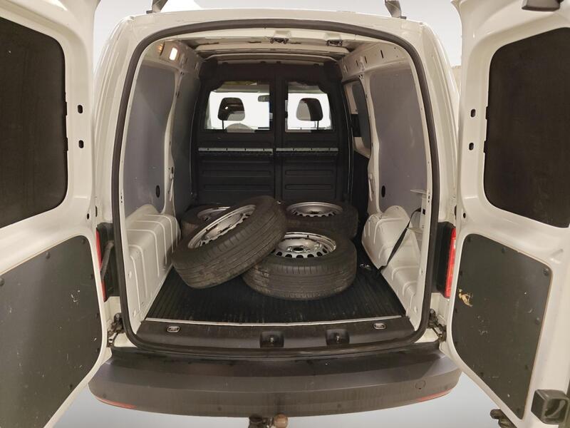 Volkswagen Caddy Maxi vaihtoauto