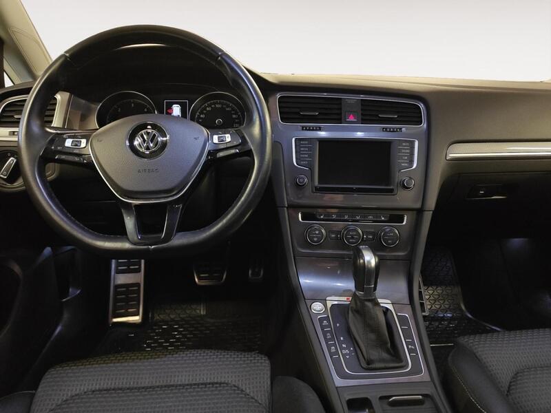 Volkswagen Golf vaihtoauto