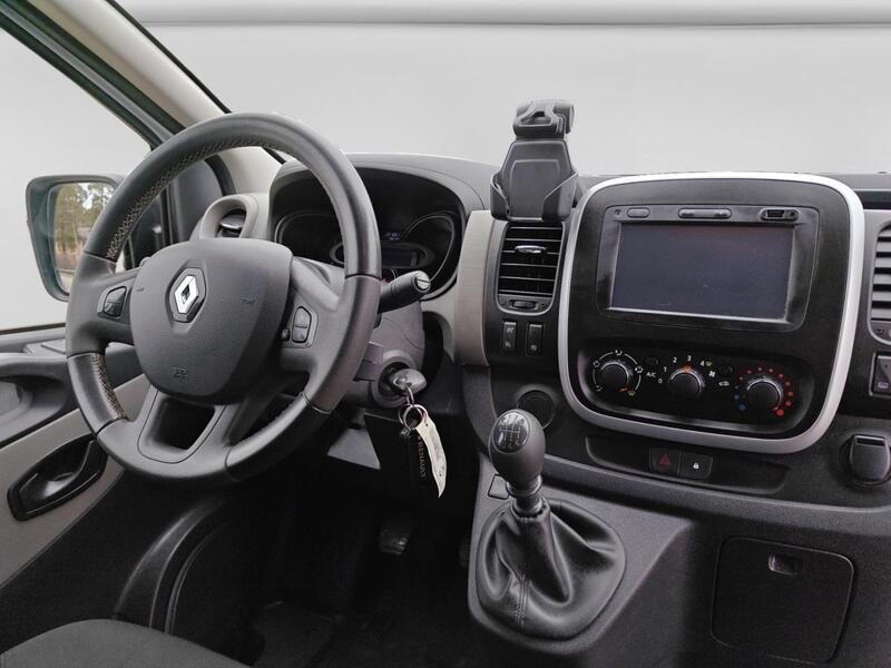 Renault Trafic vaihtoauto