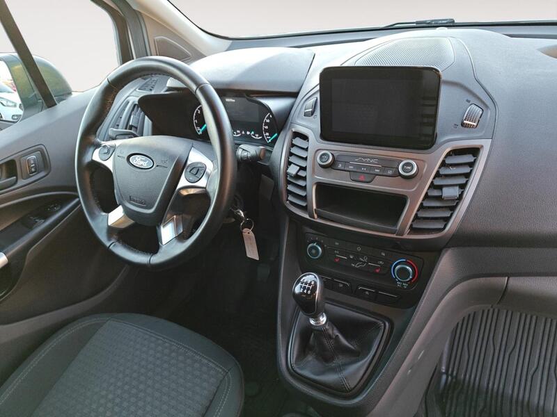 Ford Transit Connect vaihtoauto