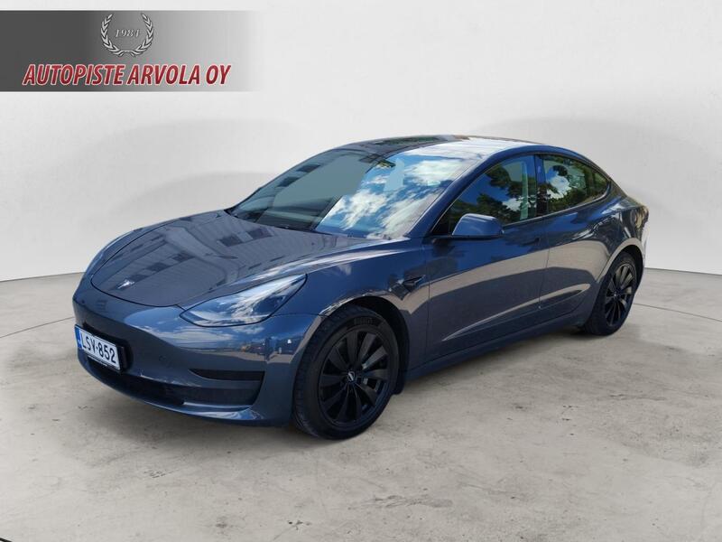 Tesla Model 3 vaihtoauto