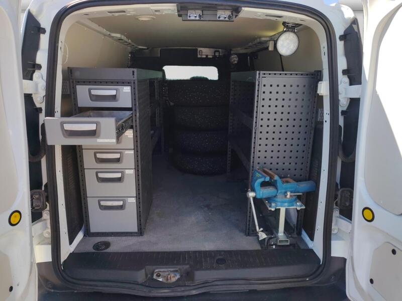 Ford Transit Connect vaihtoauto