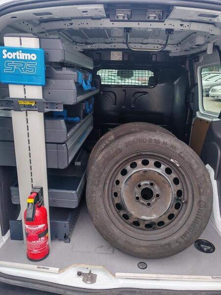 Ford Transit Connect vaihtoauto