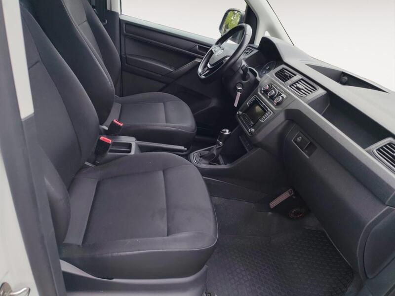 Volkswagen Caddy Maxi vaihtoauto