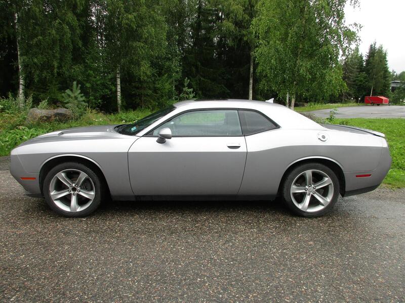 Dodge Challenger vaihtoauto
