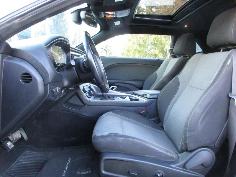 Dodge Challenger vaihtoauto