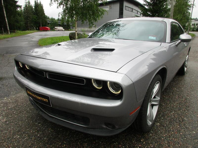 Dodge Challenger vaihtoauto