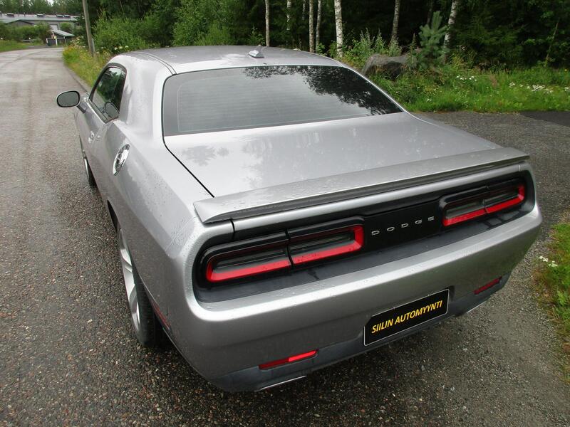 Dodge Challenger vaihtoauto
