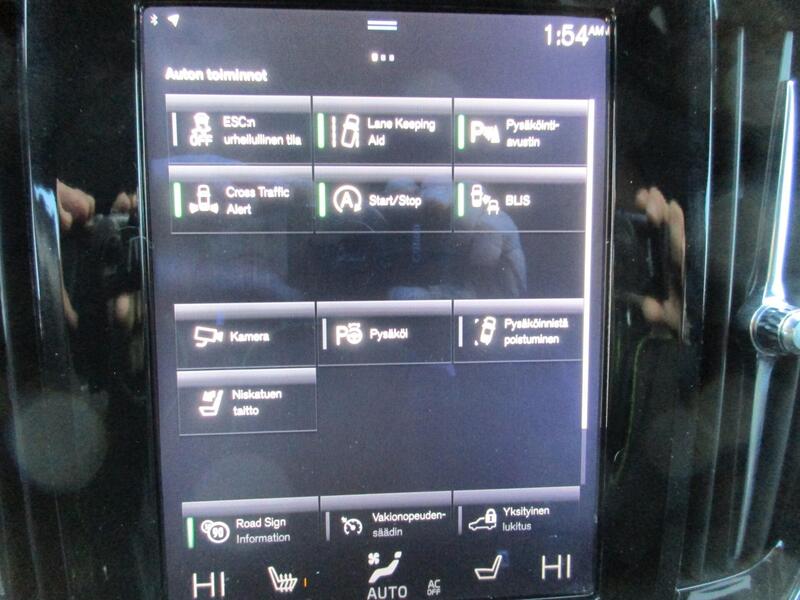 Volvo V90 Cross Country vaihtoauto