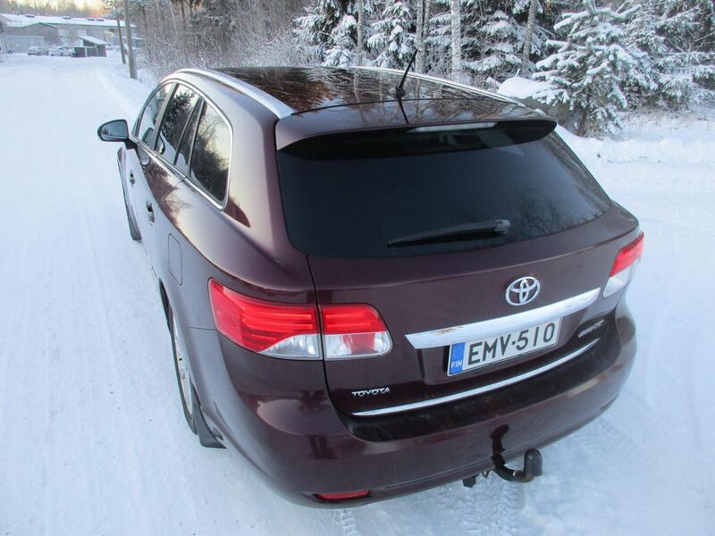 Toyota Avensis vaihtoauto