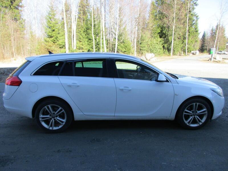 Opel Insignia vaihtoauto