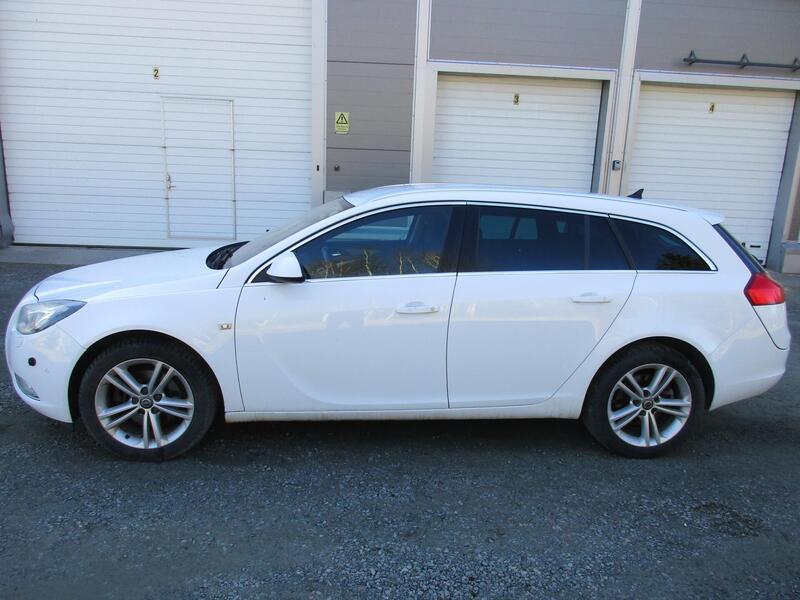 Opel Insignia vaihtoauto