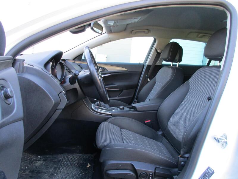 Opel Insignia vaihtoauto