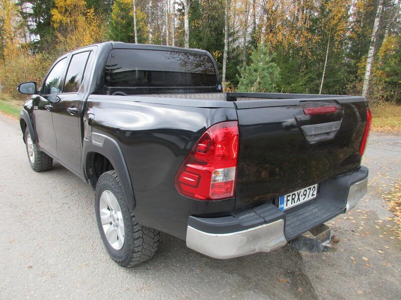 Toyota Hilux vaihtoauto