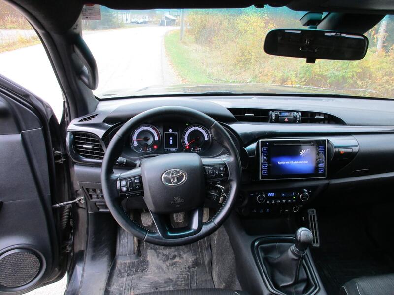 Toyota Hilux vaihtoauto