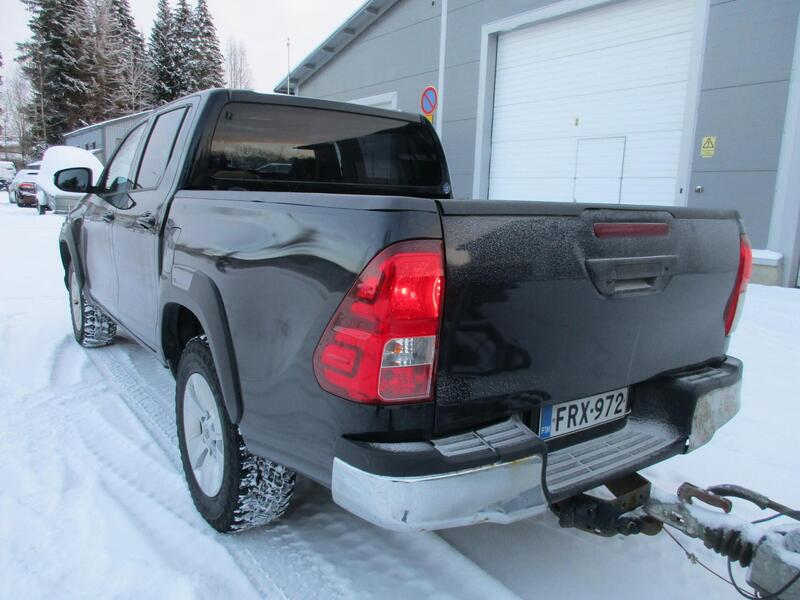 Toyota Hilux vaihtoauto