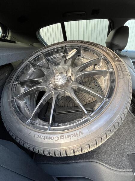 BMW M135i vaihtoauto