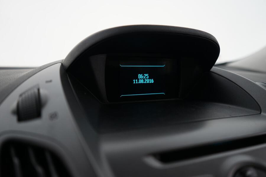 Ford Transit Courier vaihtoauto