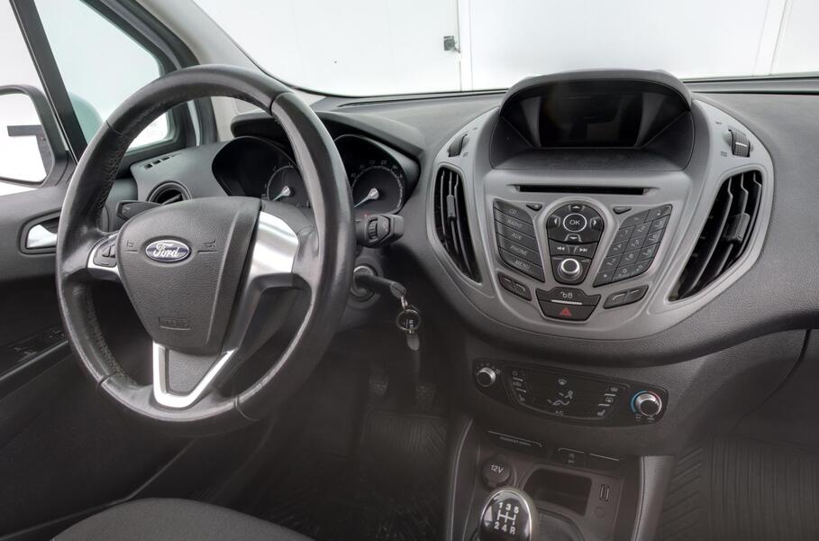 Ford Transit Courier vaihtoauto