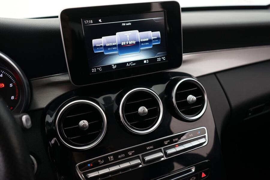 Mercedes-Benz C vaihtoauto