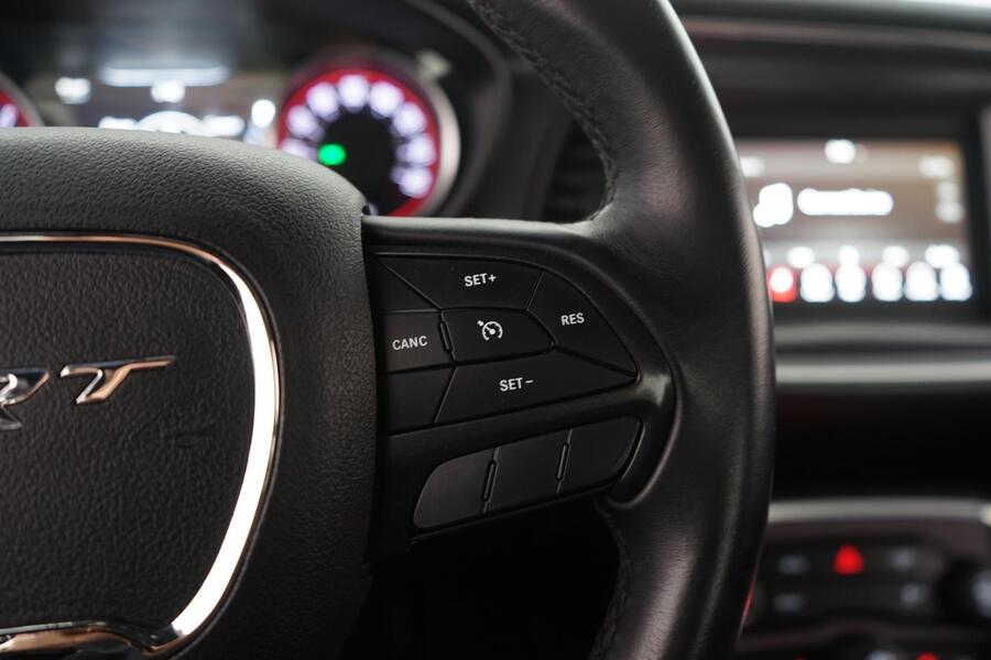 Dodge Challenger vaihtoauto