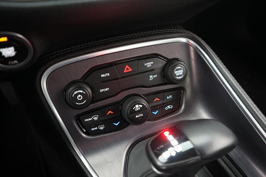 Dodge Challenger vaihtoauto