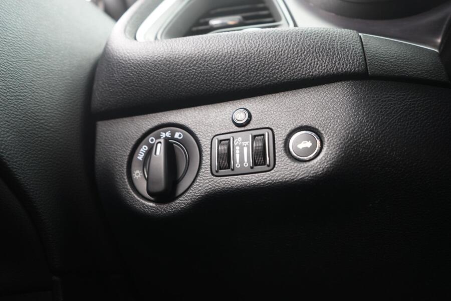 Dodge Challenger vaihtoauto