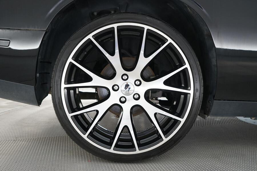 Dodge Challenger vaihtoauto