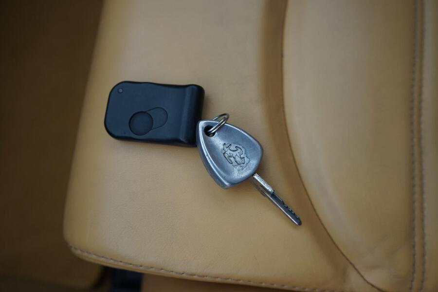 Ferrari 360 vaihtoauto