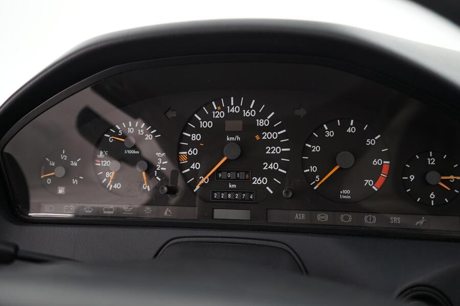 Mercedes-Benz SL vaihtoauto