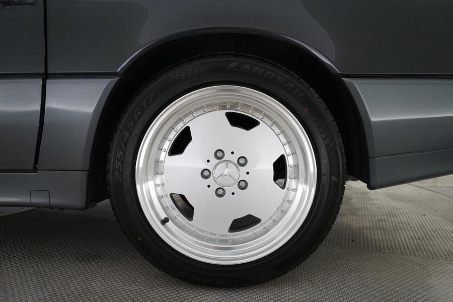 Mercedes-Benz SL vaihtoauto