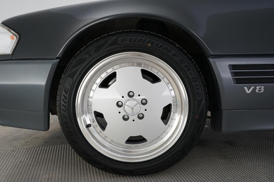 Mercedes-Benz SL vaihtoauto