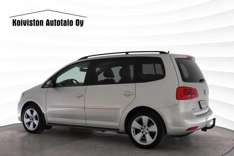 Volkswagen Touran vaihtoauto