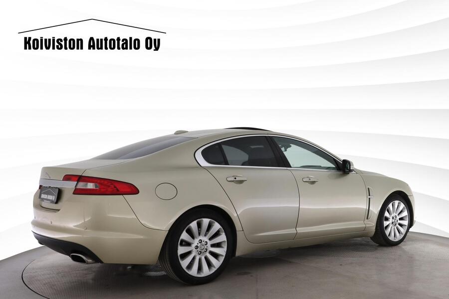 Jaguar XF vaihtoauto