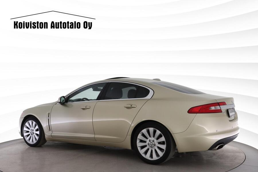 Jaguar XF vaihtoauto