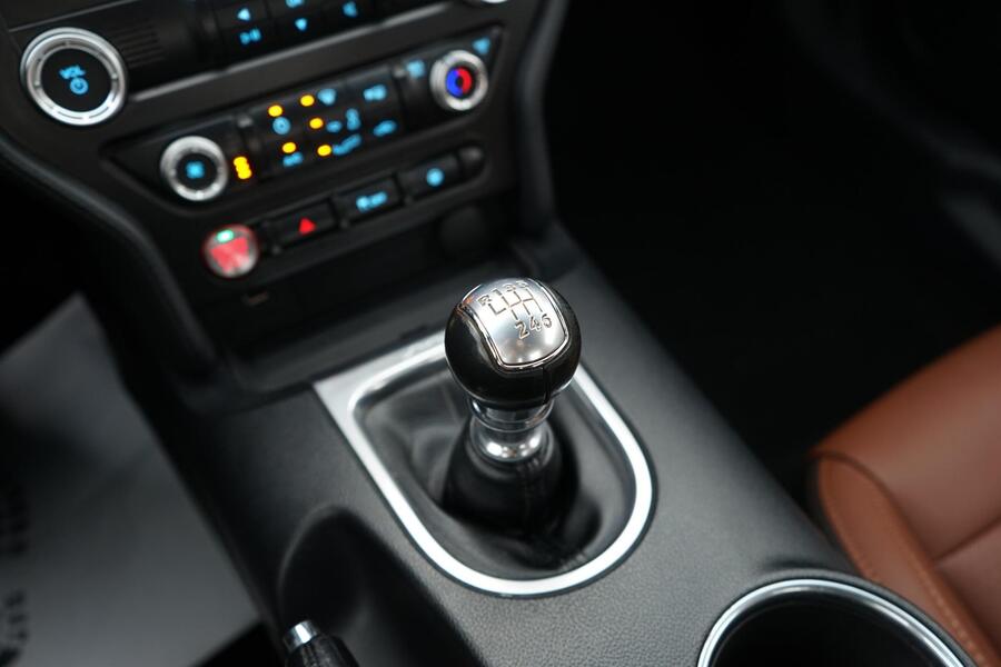 Ford USA Mustang vaihtoauto