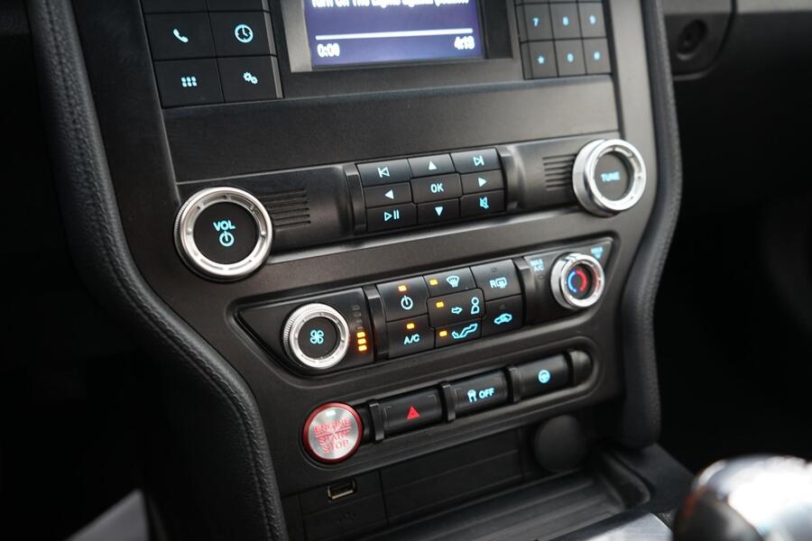 Ford USA Mustang vaihtoauto