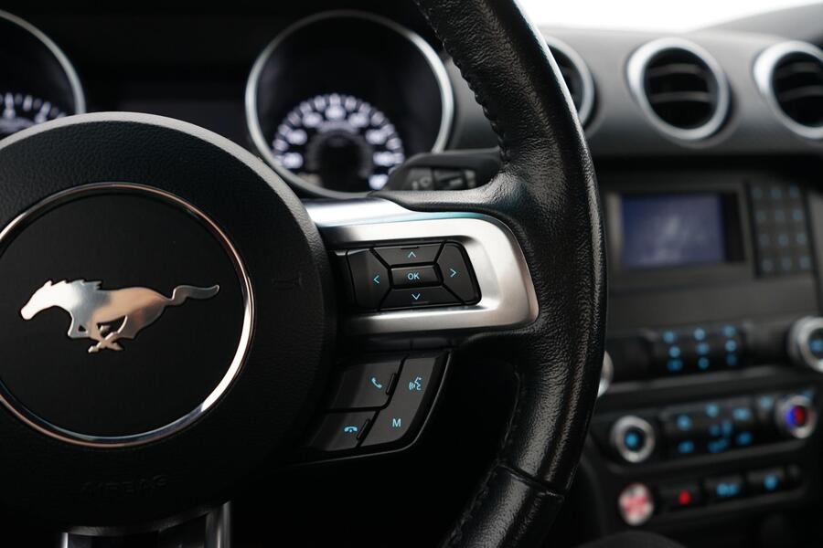 Ford USA Mustang vaihtoauto