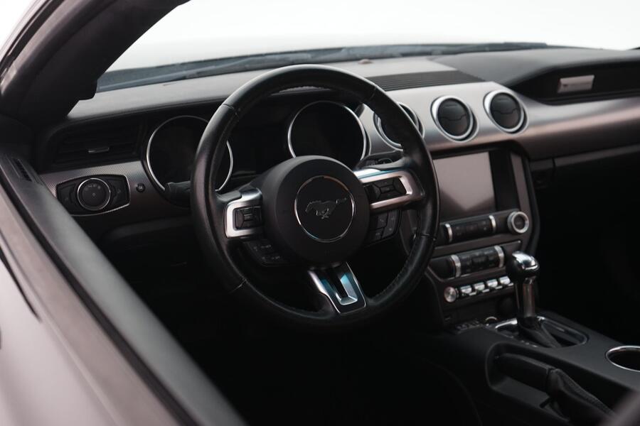 Ford USA Mustang vaihtoauto